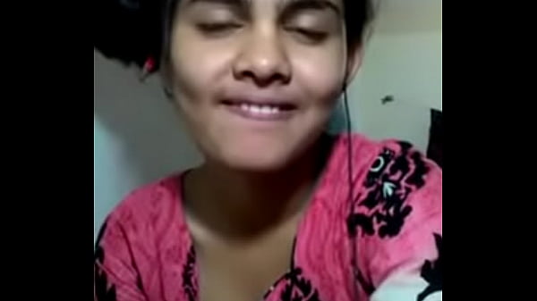 Wanita India Bikin Ngiler, Tubuhnya Bikin Pengin Gigit.