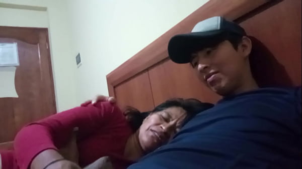 Sekali Lagi Dengan Mertuaku, Dia Sangat Suka Bercinta Sepanjang Hari Denganku, Dia Benar-benar Jalang