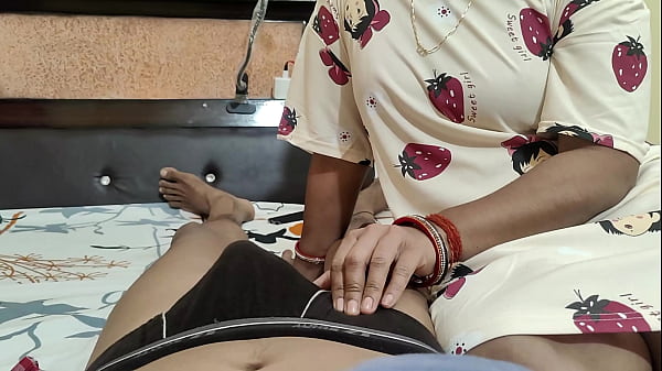 भारतीय जोड़े ने रात में किया गर्मागरम सेक्स, हिंदी पोर्न