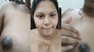 Desi Cewek Chennai Pamer Toket Gede, Langsung Tekan-tekan Bareng.