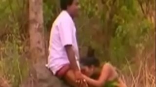 Doktor Mesum Dikocok Mulut Gadis Hutan Liar
