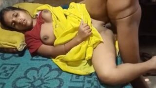 Nekat! Bini Kampung Main Seru-seruan Sama Keponakan Sendiri, Nggak Mikir Dosa.