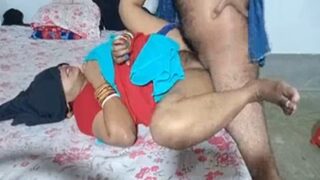 Video Mesum Desi, Si Bihari Sama Istri Temennya Yang Montok