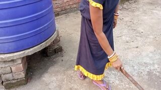 Video Panas Desi Bhabhi Main Seru Bareng Adik Ipar Kecilnya.
