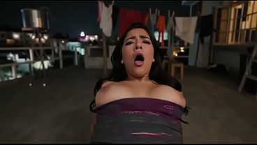 Mimpiin Cewek India Desi, Badan Seksi, Siap Digoyang