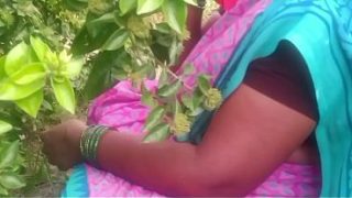 Bhabhi India Di Desa, Ngewe Di Luar Rumah, Panas Dan Basah Kuyup.