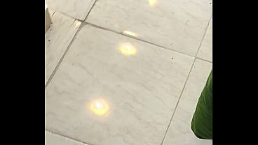 بنت مصرية نار وصاحبتها بتتناك من سباك وصاحبه، كلام هيّج وصوت واضح وجسم يبلع العقل