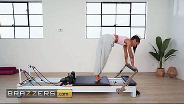 Brazzers – Ryan Reid Ngebut Ngocok Sampai Tembem Sama Bantuan Victor Ray Di Gym