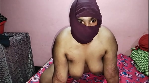 Make-up Wala Bhadwa Ghar Pe Hi Sexy Indian Model Client Ki Gaand Phaad Di, Hindi Me Chudai Ki Awaz Ke Saath
