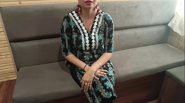 Jija Jii Digoda Sama Tubuh Seksi Saali, Ngentot Memek Sama Bontotnya Pake Suara Hindi.