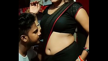 Desi Bhabhi Saree Navel Panas, Siap Digoyang Malam Ini