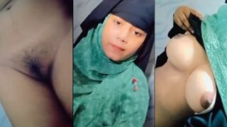 Cewek Berjilbab Montok Rekam Video Mesum Di Kamar Mandi