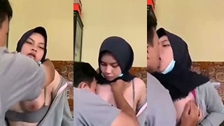 Minta Nyusu Sama Pacar Abis Pulang Sekolah, Rasanya Pengen Ngisep Terus.