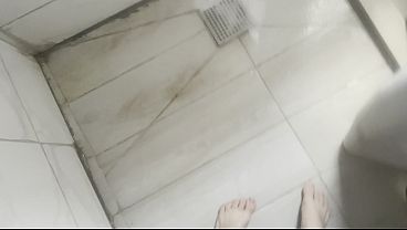 Aku Nemuin Dildo Di Kamar Ibu Tiri Arabku, Lalu Kusuruh Dia Ngerasain Kontol Asli Biar Tau Bedanya.