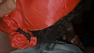 Aku Kena Tipu Ngocok Kontol Sama Mertua Cewek Alim, Malam-malam Malah Crot Di Pantat.