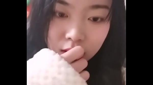 Gila, Cewek Cina Ini Bikin Ngaceng Banget, Pengen Aku Cubit-cubit Gemesinnya.