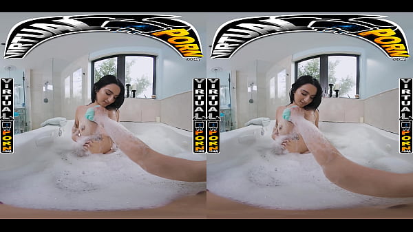 Virtual Porn – Kiana Kumani Mandi Basah Kuyup, Berubah Jadi Aksi Mulus Dan Kontol Panas Bareng Kakak Tiri